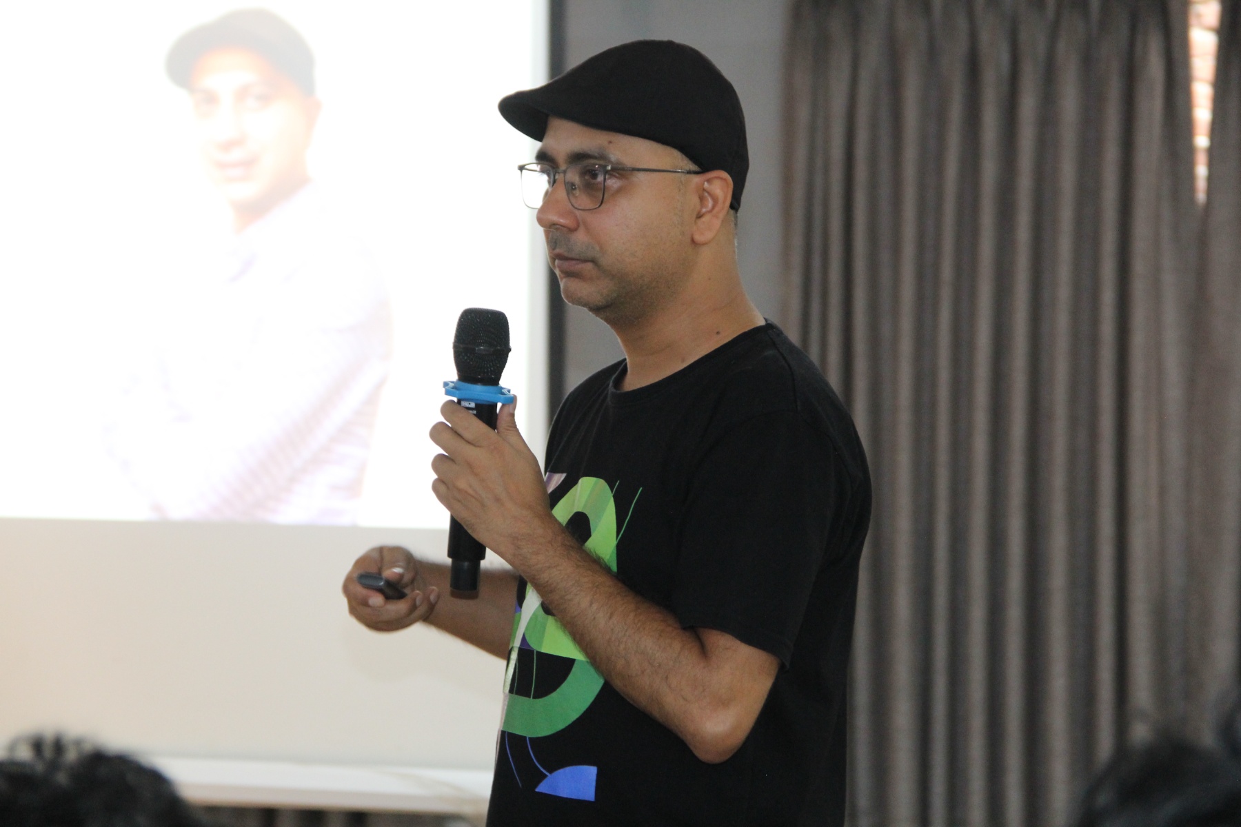 The executive director of Leapfrog Technology speaking to students during the visit